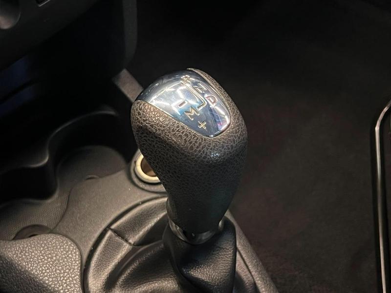 Renault Sandero Dyna 16r - foto 8