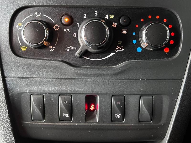Renault Logan Zen 10mt - foto 12