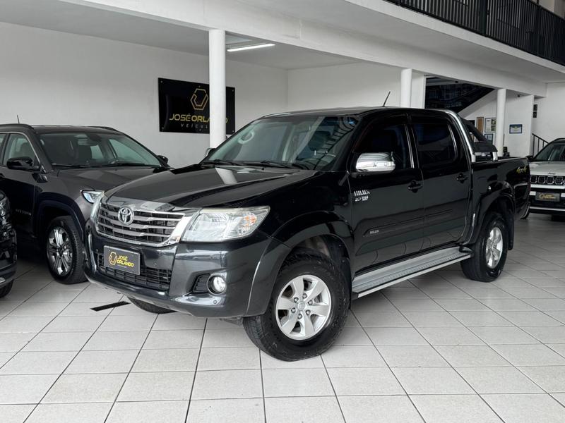 TOYOTA HILUX CD4X4 SRV