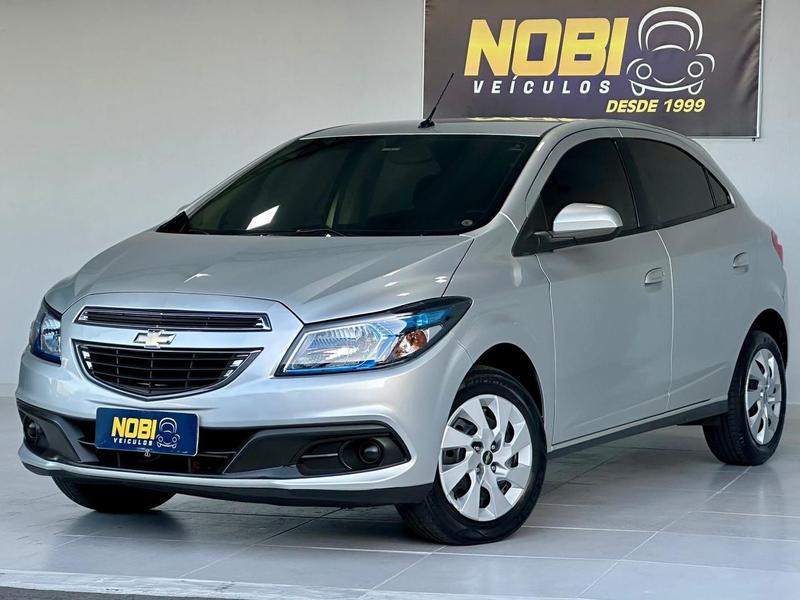 CHEVROLET ONIX 1.4 MT LT