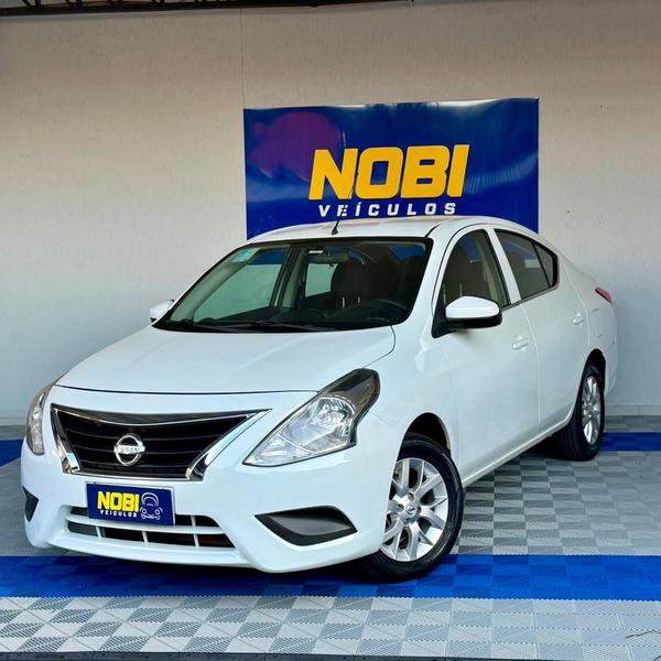 Nissan Versa 2018 à venda