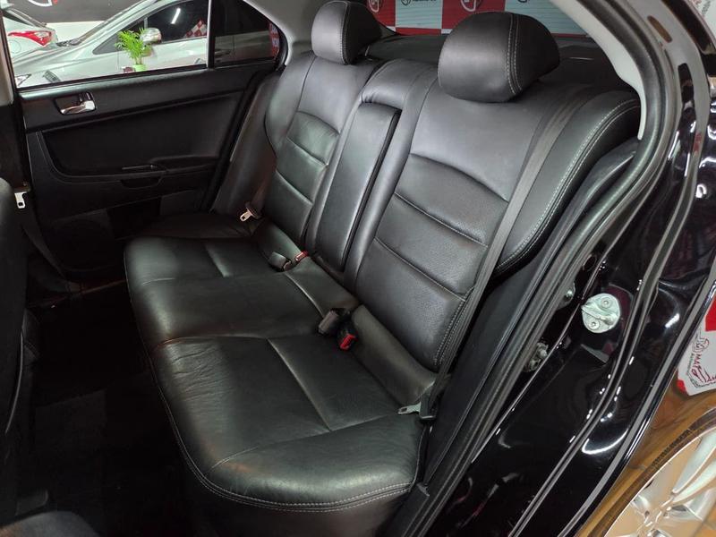 Mitsubishi Lancer 2.0 16V 160cv Automático - foto 12