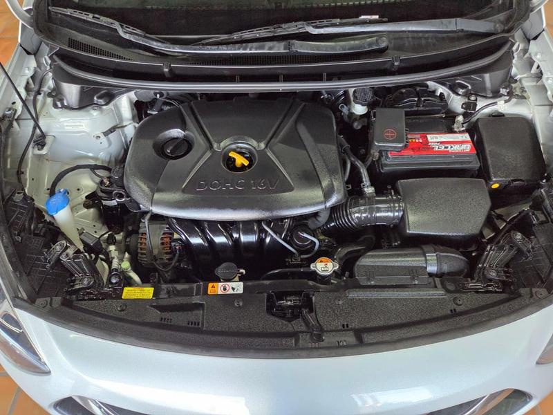 Hyundai i30 1.8 16V Automático 5P - foto 14