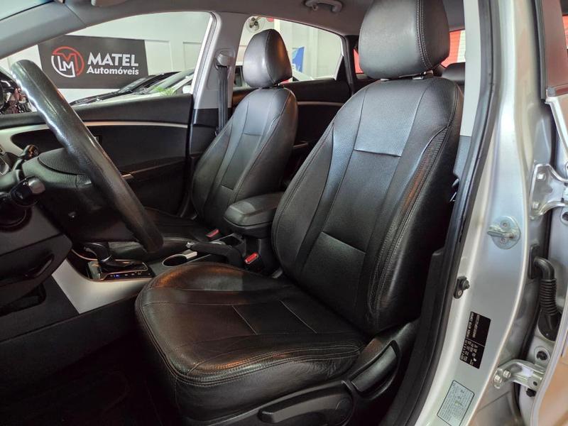 Hyundai i30 1.8 16V Automático 5P - foto 10