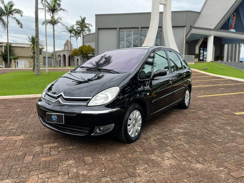 Citroën C4 Grand Picasso Exclusive 2.0 16V Automático - foto 2