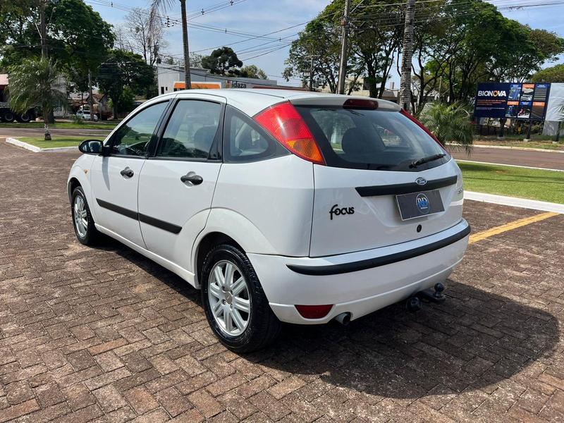 Ford Focus 20l Ha - foto 9