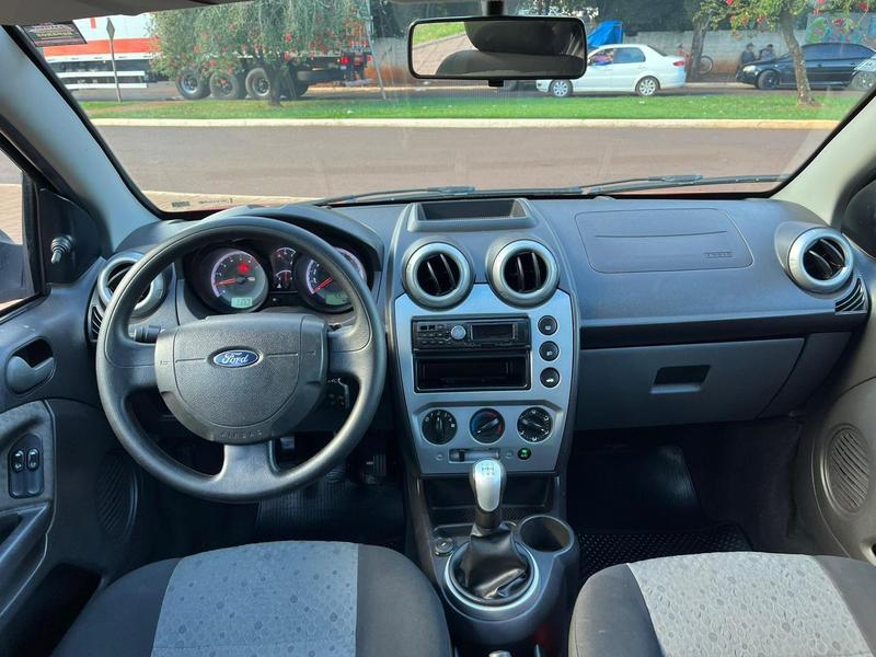 Ford Fiesta 1.0 - foto 12