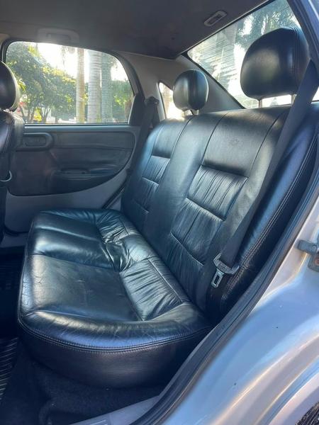 Chevrolet Corsa - foto 13