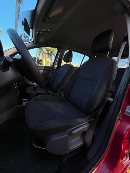 Renault Sandero Bordô - foto 13