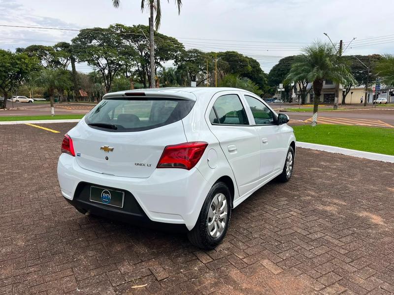 Chevrolet Onix 1.0 Mt LT - foto 5