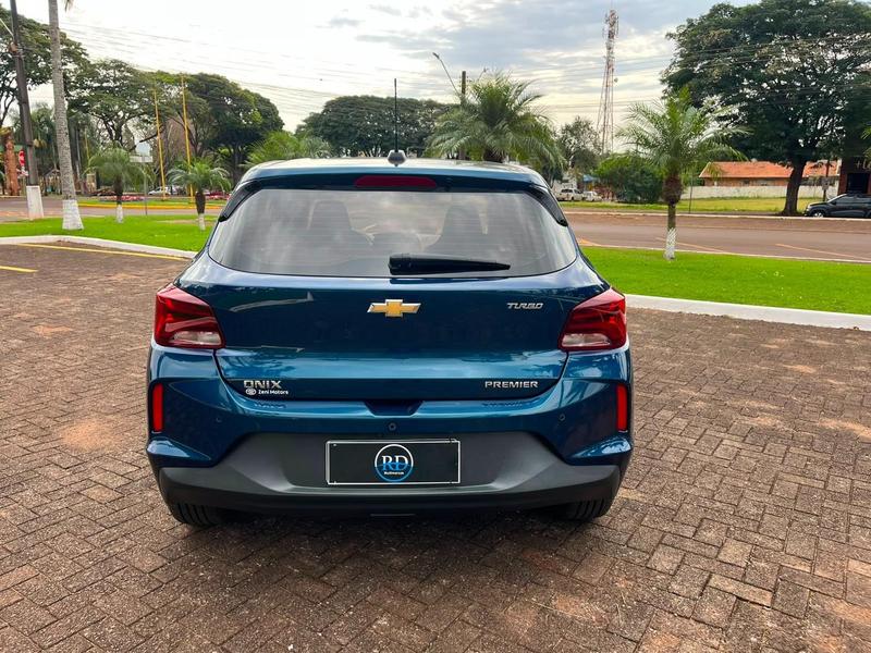 Chevrolet Onix 10tat - foto 6