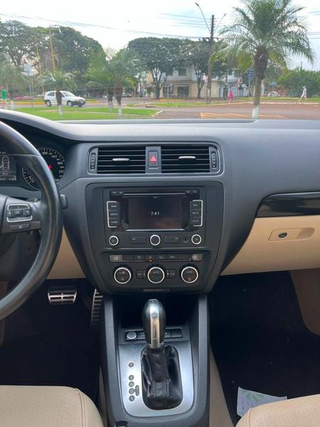 Volkswagen Jetta Comfortline Tiptronic 2.0 Flex Automático - foto 10