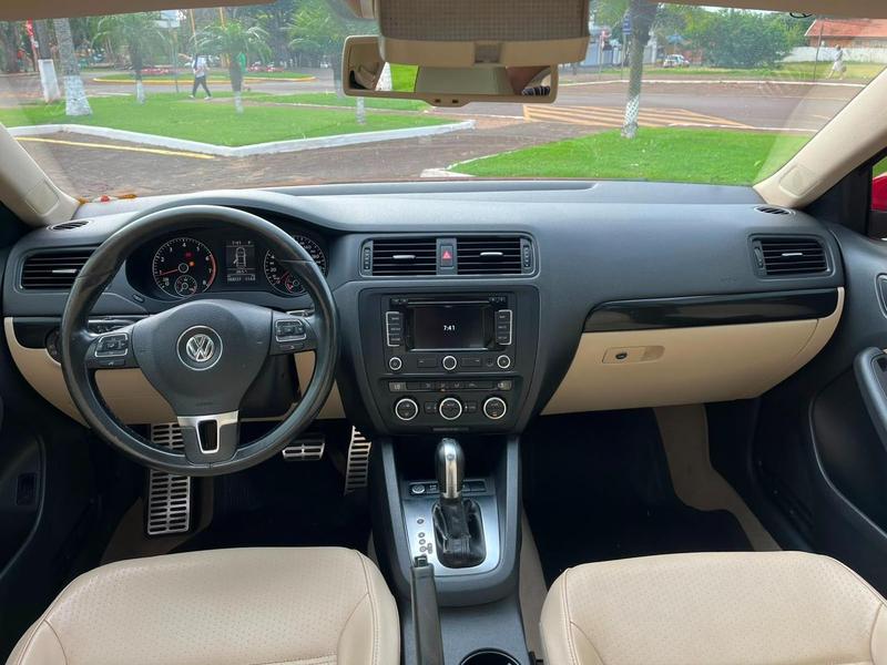 Volkswagen Jetta Comfortline Tiptronic 2.0 Flex Automático - foto 11