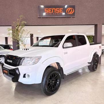 TOYOTA HILUX SRV CD 4X4 AUTOM�TICO