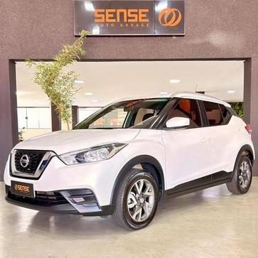 NISSAN KICKS S CVT