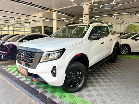 NISSAN FRONTIER PRO4X