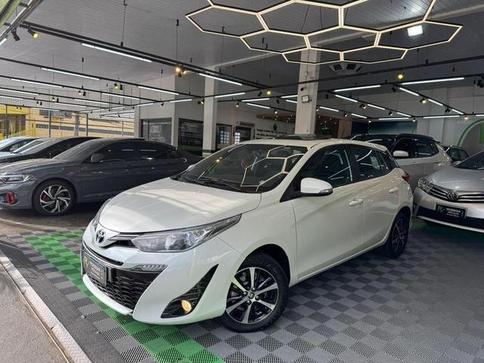 TOYOTA YARIS HA XLS15CNT