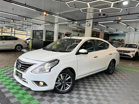 NISSAN VERSA 16SL CVT