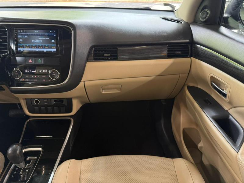 Mitsubishi Outlander Mmc Outlander 30 GT 2018 Londrina Parana - foto 15