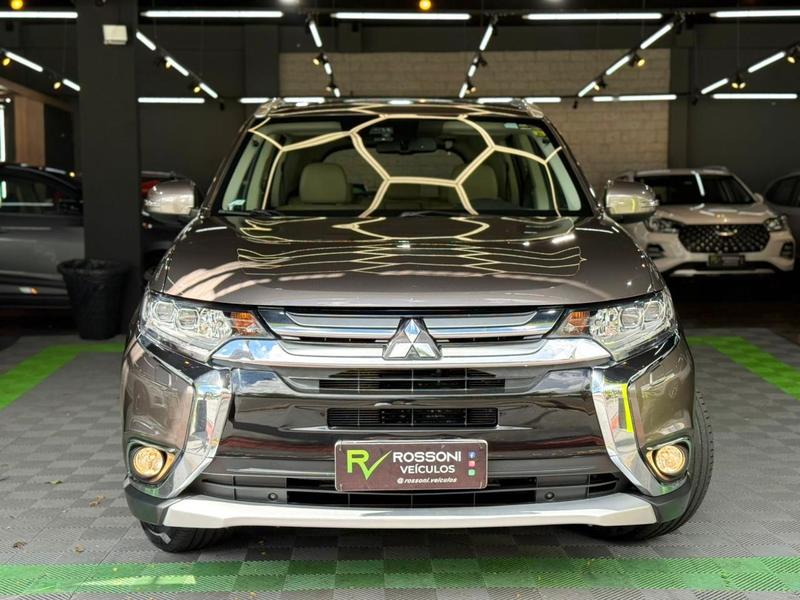 Mitsubishi Outlander Mmc Outlander 30 GT 2018 Londrina Parana - foto 2