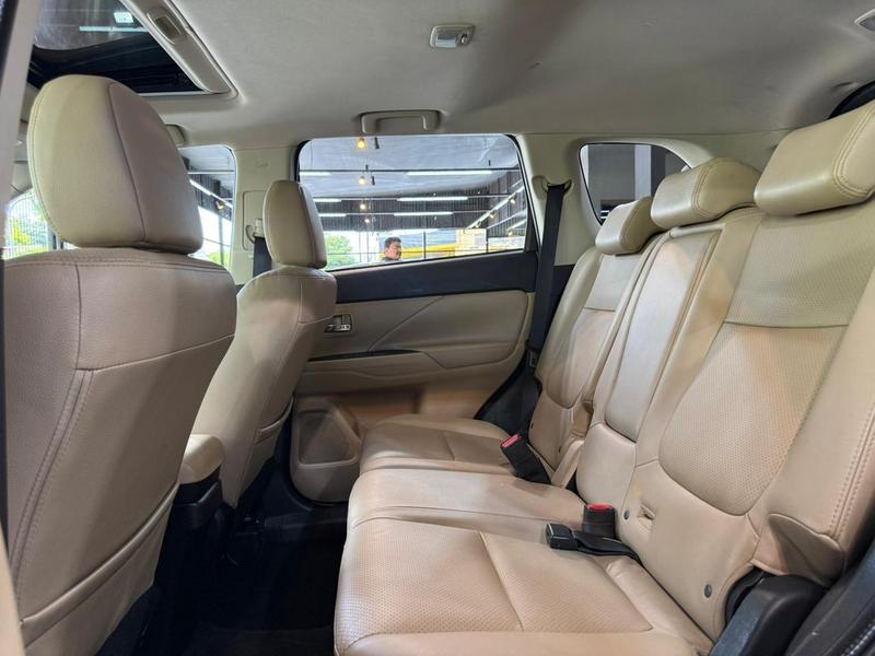 Mitsubishi Outlander Mmc Outlander 30 GT 2018 Londrina Parana - foto 18