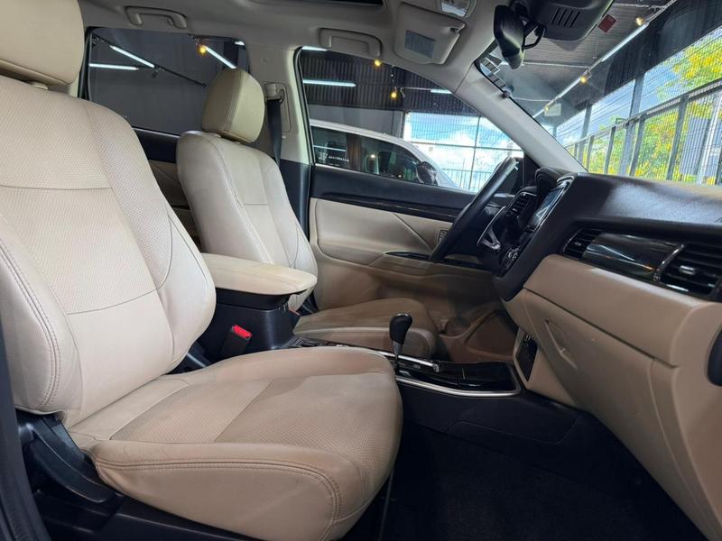 Mitsubishi Outlander Mmc Outlander 30 GT 2018 Londrina Parana - foto 13
