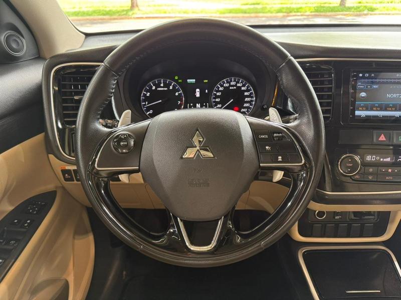 Mitsubishi Outlander Mmc Outlander 30 GT 2018 Londrina Parana - foto 10