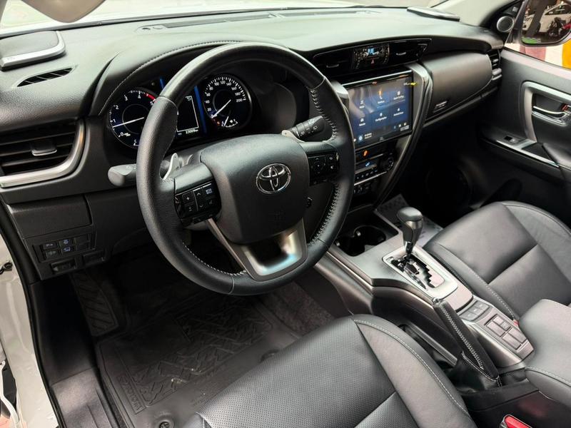 Toyota SW4 Hilux Swsrxa4rd 2025 Londrina Parana - foto 15