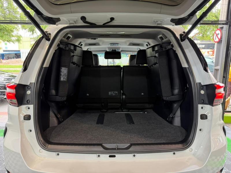 Toyota SW4 Hilux Swsrxa4rd 2025 Londrina Parana - foto 11