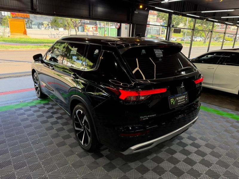 Mitsubishi Outlander signature 2.4 4x4 aut (h�b) - foto 6