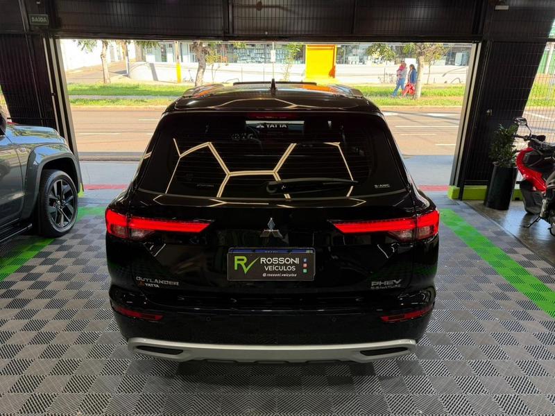 Mitsubishi Outlander signature 2.4 4x4 aut (h�b) - foto 5
