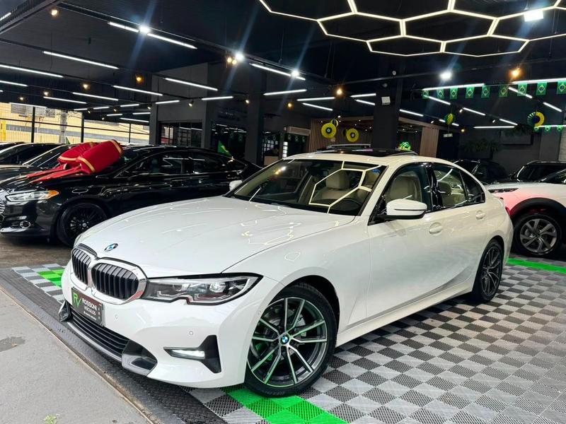 BMW 320i 2022 à venda