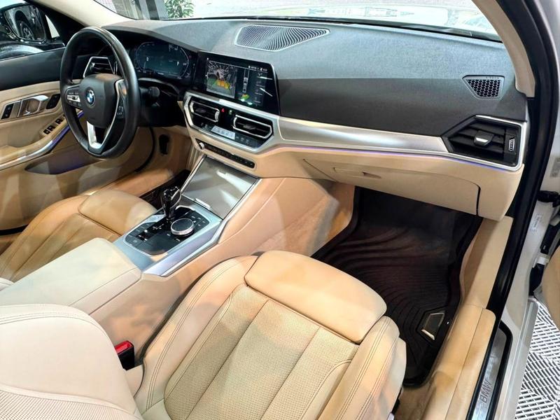 BMW 320i active flex - foto 19