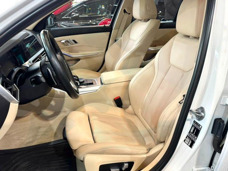 BMW 320i active flex - foto 13