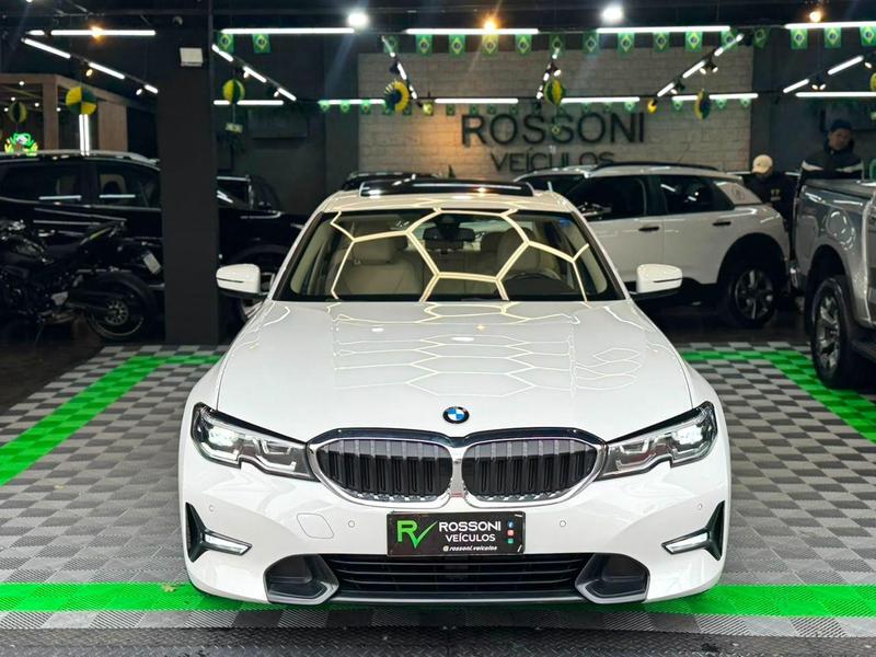 BMW 320i active flex - foto 2