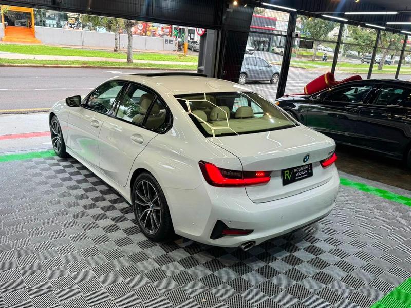 BMW 320i active flex - foto 6
