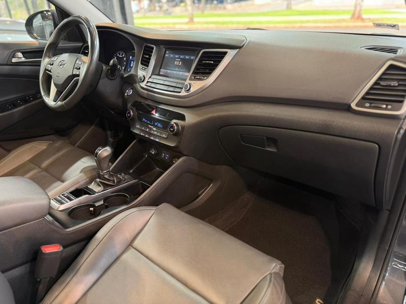 Hyundai Tucson turbo gls - foto 14
