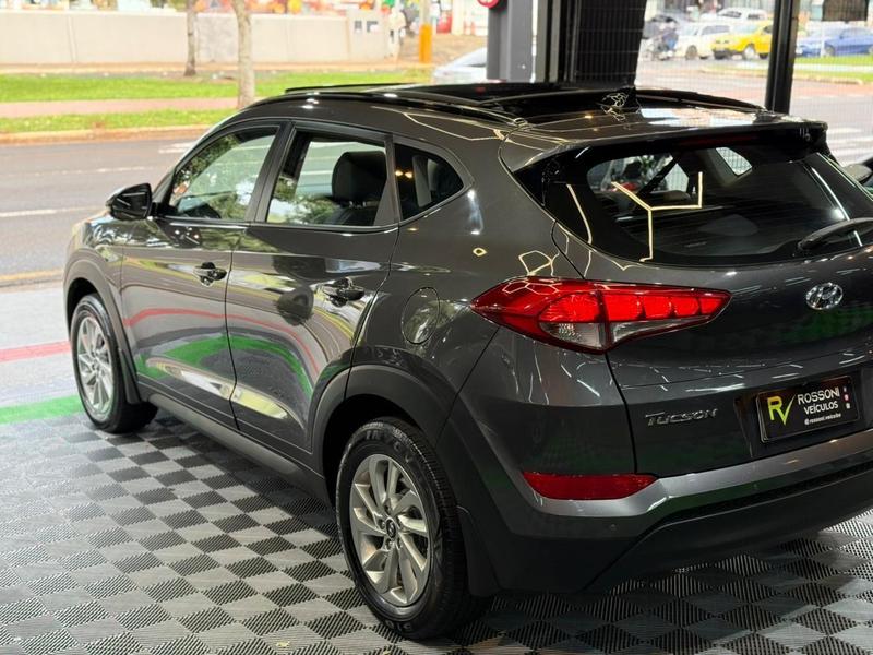 Hyundai Tucson turbo gls - foto 9