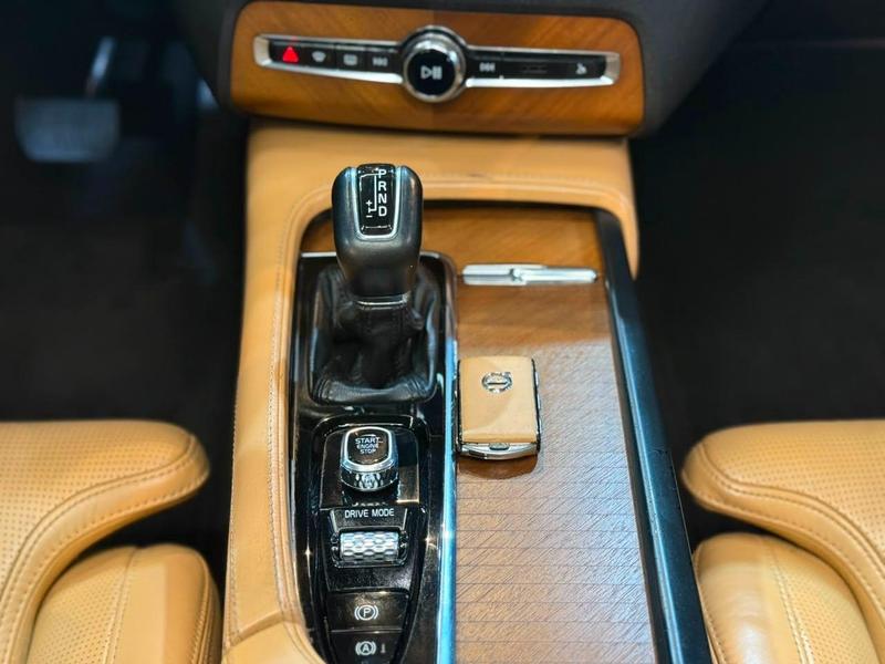 Volvo XC90 t6 inscript - foto 8