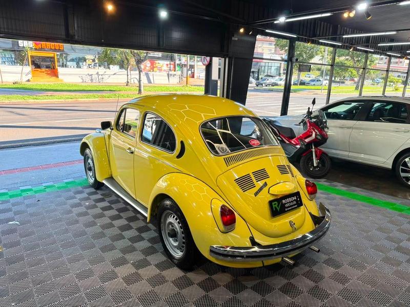 Volkswagen Fusca amarelo - foto 6