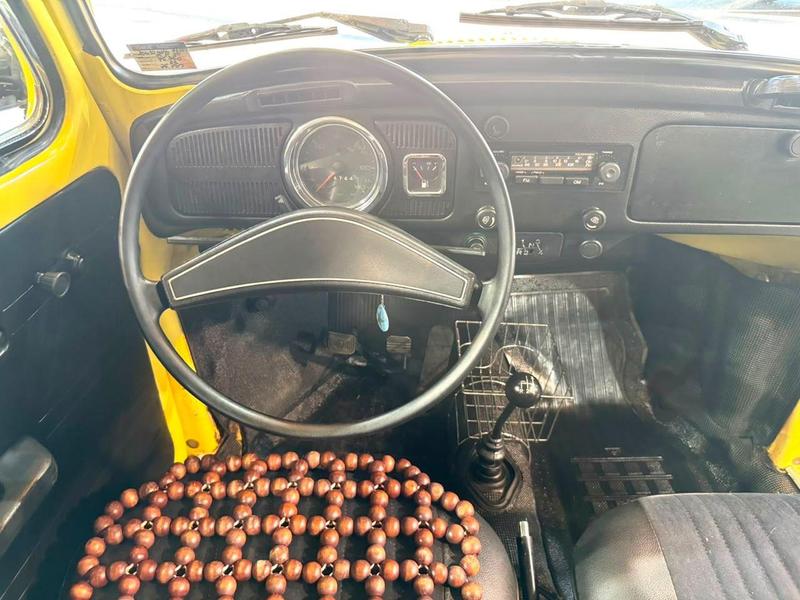 Volkswagen Fusca amarelo - foto 13