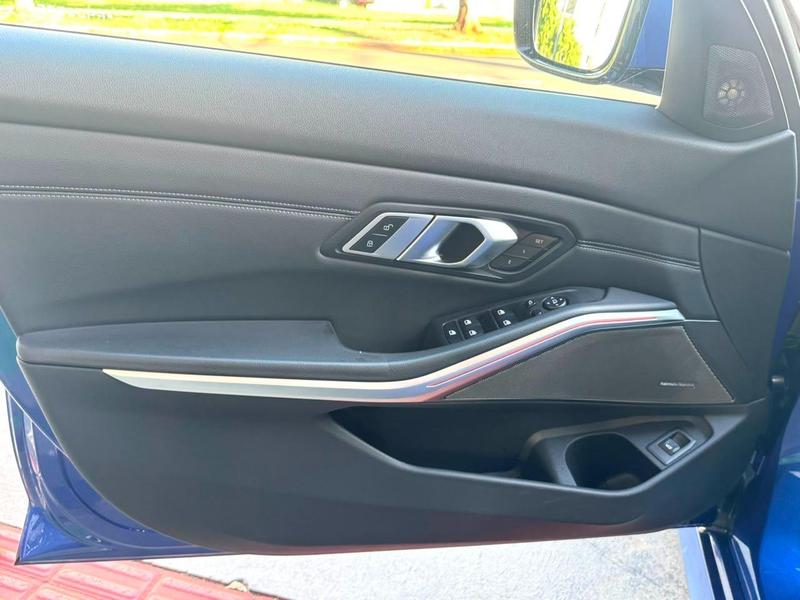BMW 320i m sport flex - foto 17