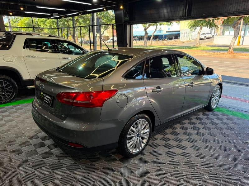 Ford Focus se at 2.0sc - foto 4