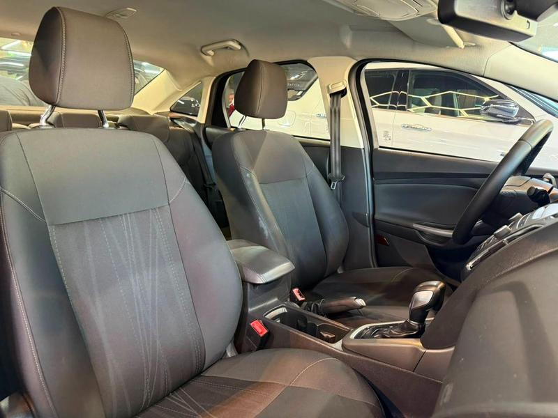Ford Focus se at 2.0sc - foto 15