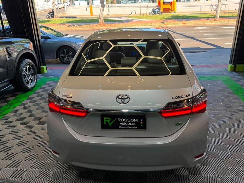 Toyota Corolla gli18 cvt - foto 10