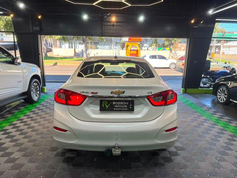 Chevrolet Cruze Chev Cruze LTZ Nb At 2018 Londrina Parana - foto 5