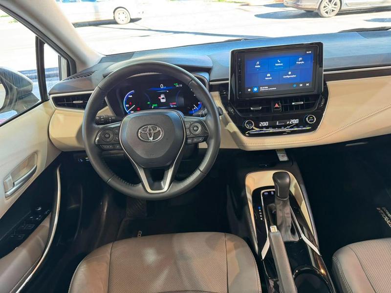 Toyota Corolla apremiumh - foto 10