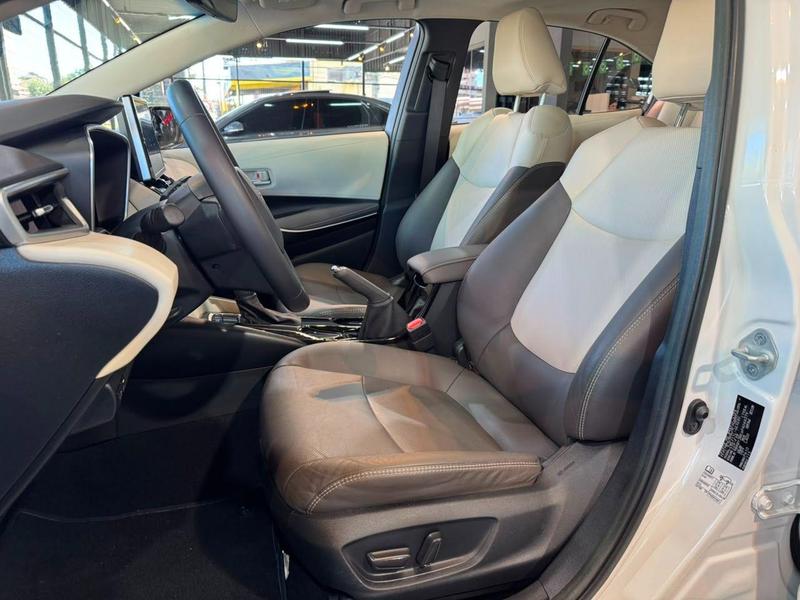 Toyota Corolla apremiumh - foto 17