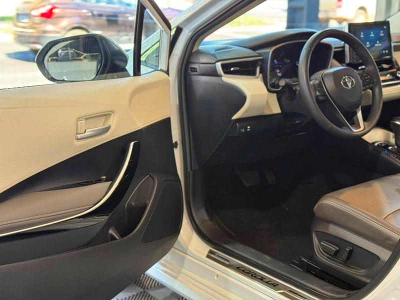 Toyota Corolla apremiumh - foto 15