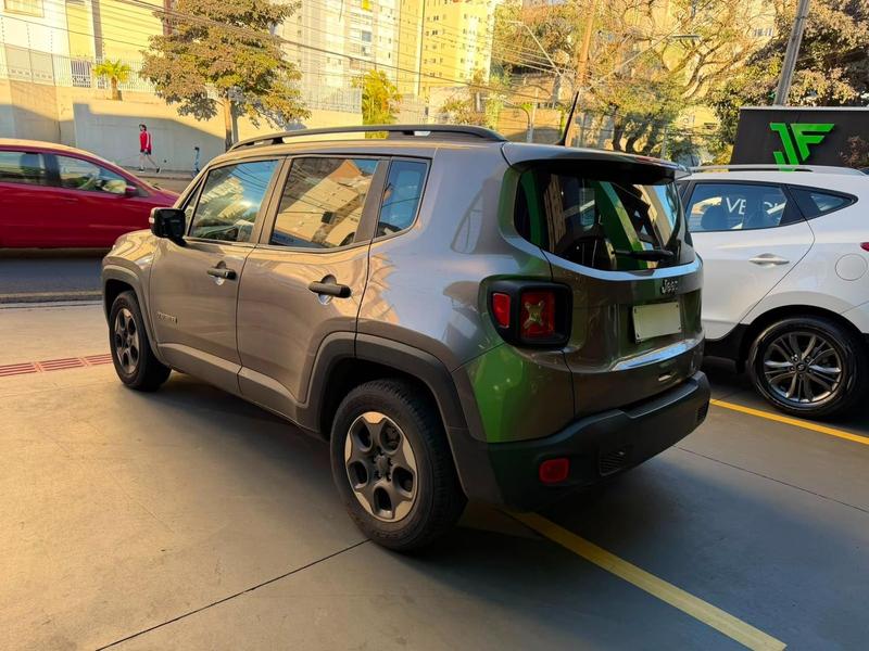 Jeep Renegade 1.8 autom. - foto 6